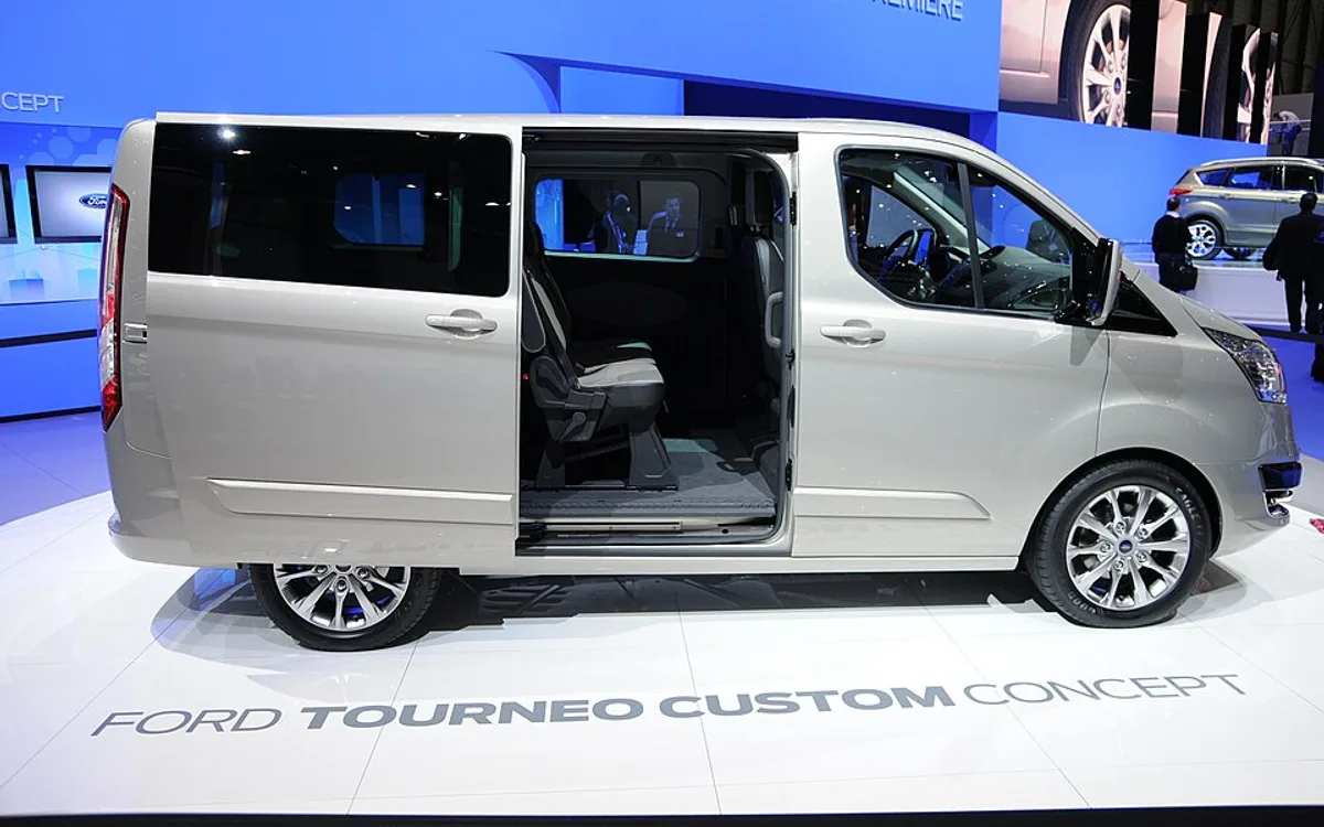 Ford Tourneo Custom