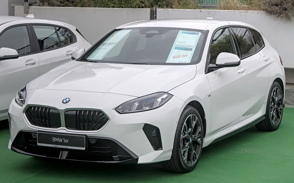 BMW 120 2024-now