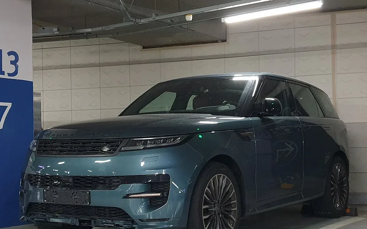 Land Rover Range Rover Sport 2022-now