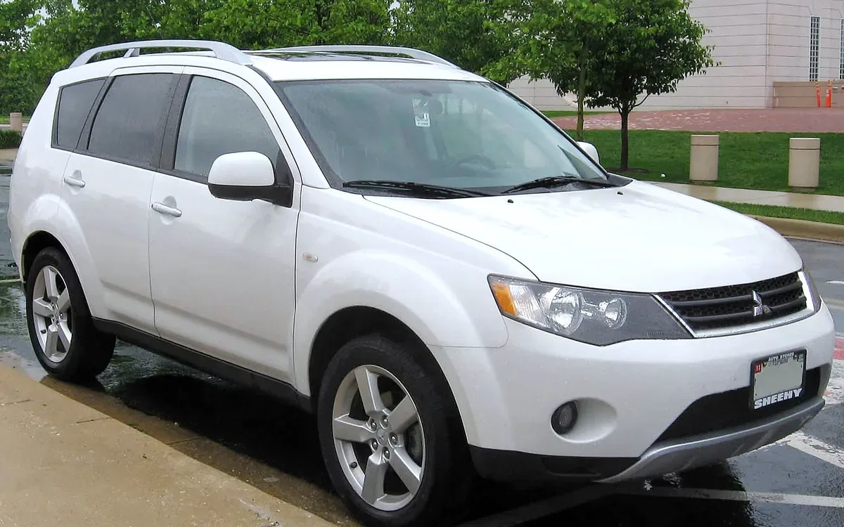 Mitsubishi Outlander 2006-2012