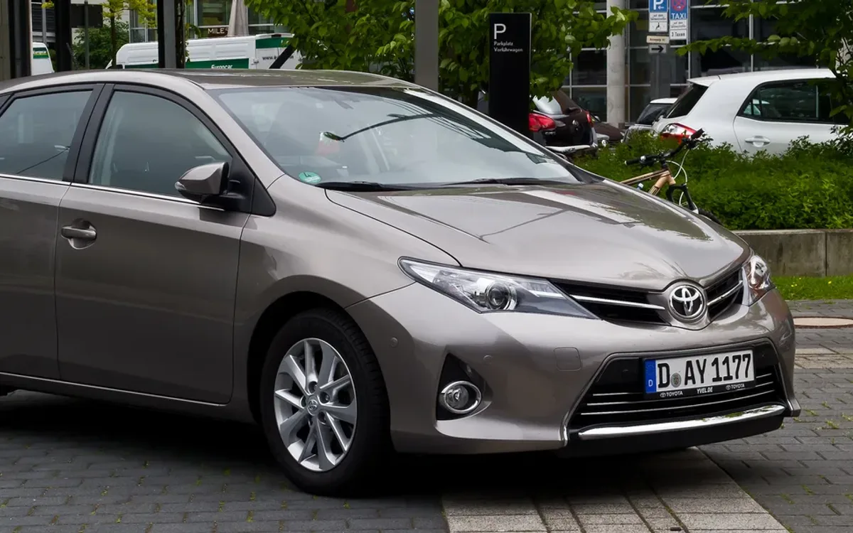 Toyota Auris 2007-2012