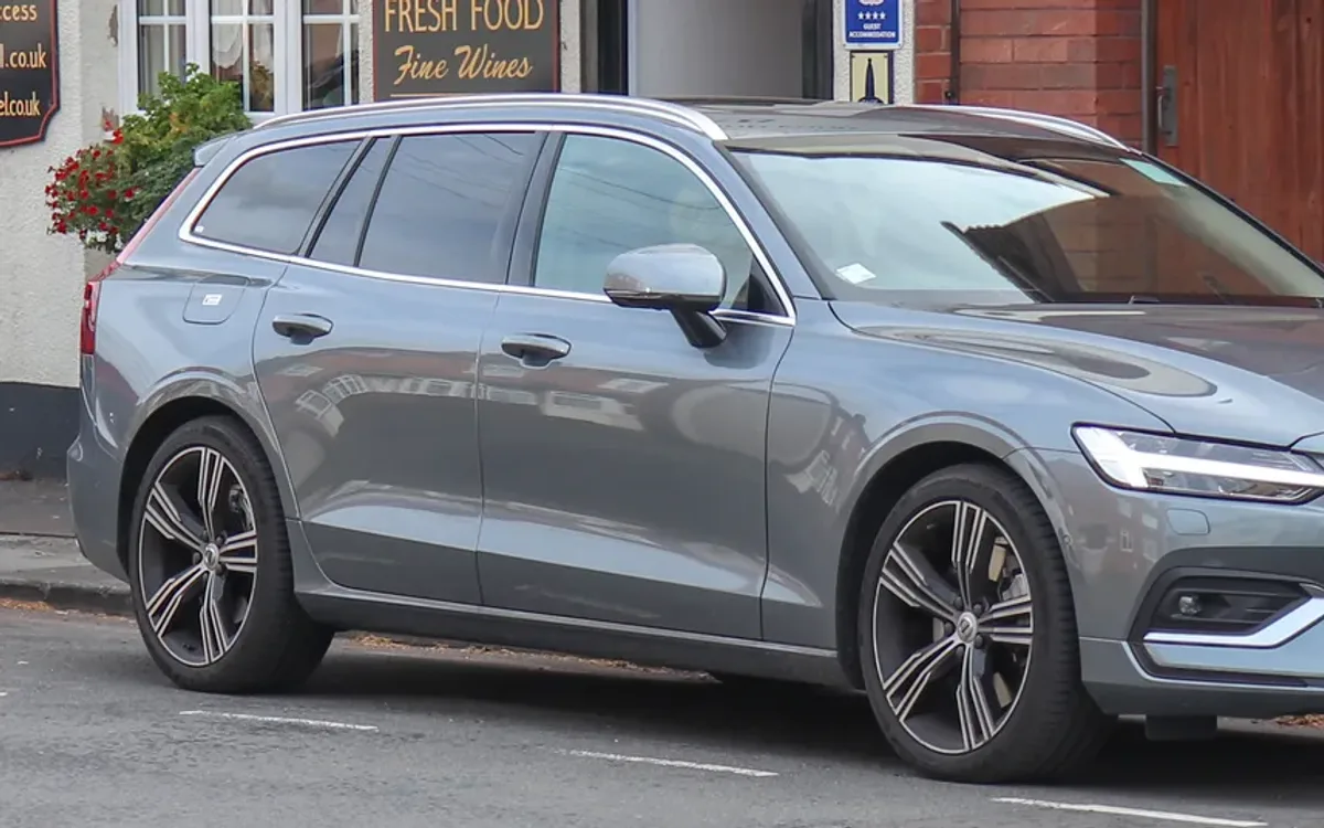 Volvo V60 2018-now