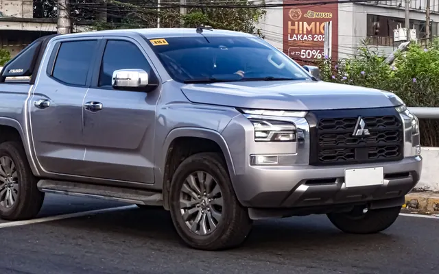 Mitsubishi L200 Double Cab