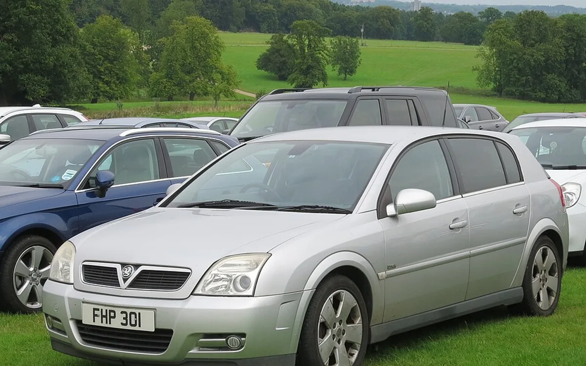 Vauxhall Signum